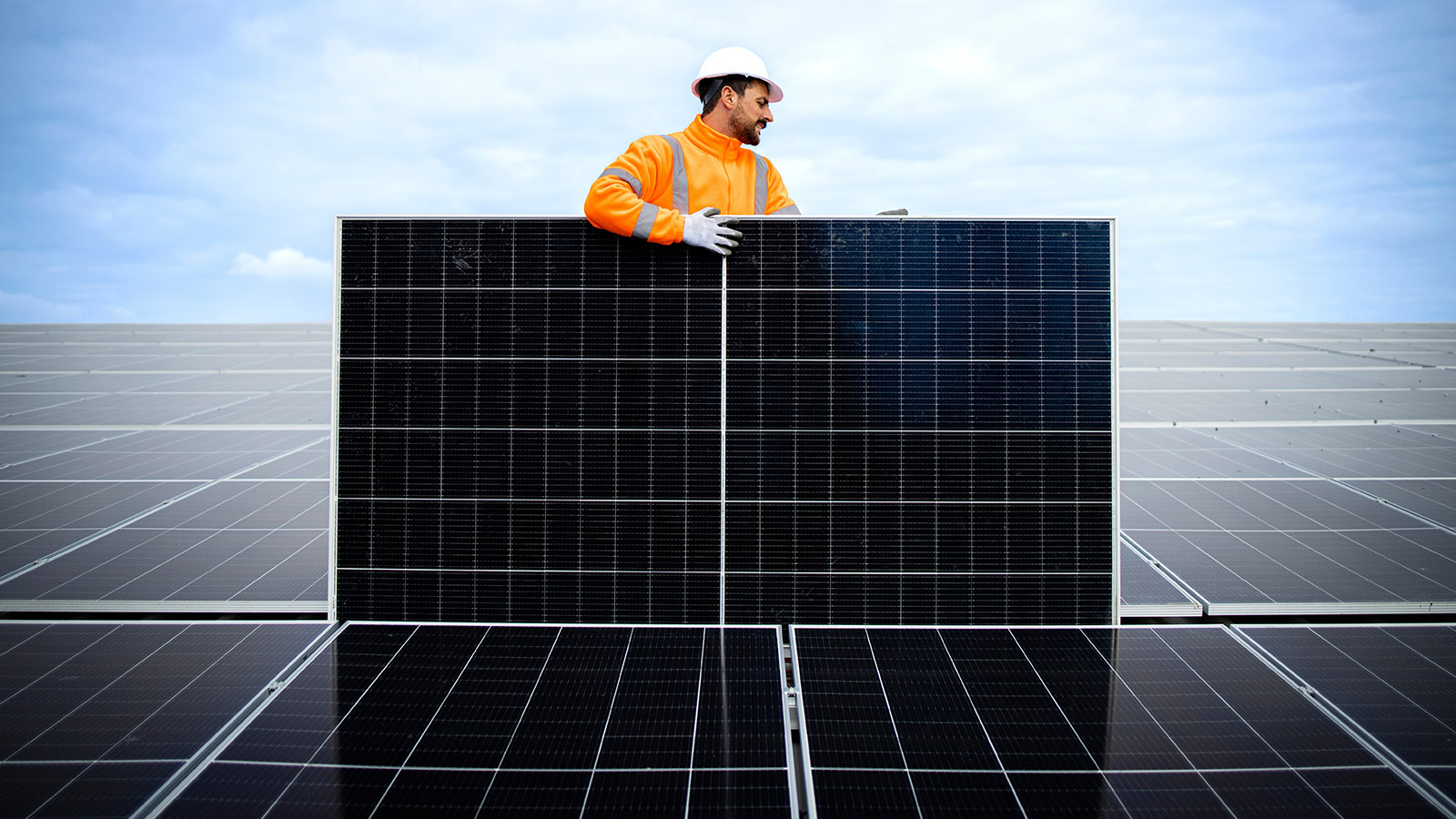 U.S. Solar Panel Market in 2025 - Insights from Aten Solar